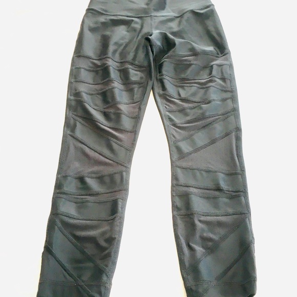 SHINY Lululemon High Times 7/8 Tech Mesh Legging - Picture 3 of 8